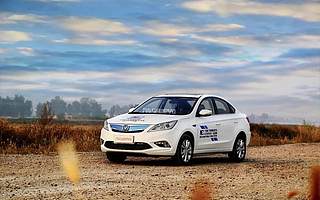 長(zhǎng)安回應(yīng)“停售3款新能源汽車”:虛假消息