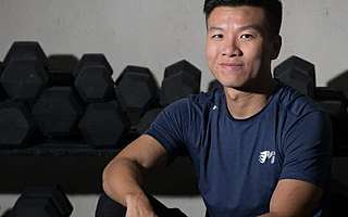 首发 | 妹纸举着这款“哑铃”跳舞：它融资200万美金 App使用超1200万次