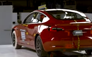 特斯拉Model 3獲得IIHS最高安全評級汽車認(rèn)可