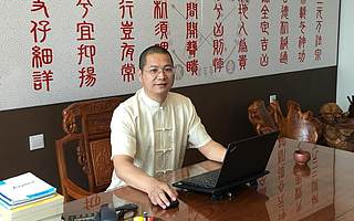 易经跨界投资：他搭起股权众筹平台 用这种方式投项目 一年估值翻20倍