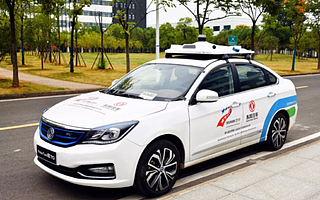 APP一鍵預(yù)約無人車，東風(fēng)汽車獲武漢首張自動駕駛路測牌照