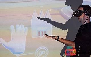 《Imagined Landscape》交互式VR體驗(yàn) 讓你親自動(dòng)手繪制度假圣地