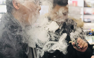 染病丧命，巨头被查，电子烟迎来至暗时刻？