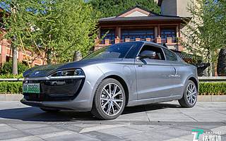 试驾零跑S01，智能化双门电动跑车是不是你的菜？