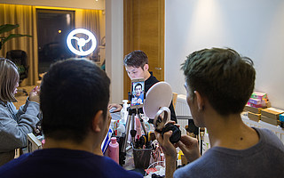 千亿直播风口下「货的进击」