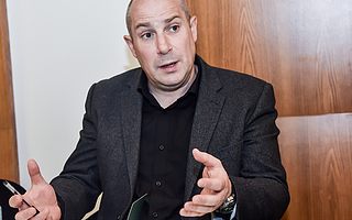 捷豹XEL如何做到“一车两款”？