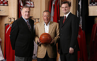 莫雷事件发酵：腾讯体育、李宁等品牌方受损，火箭队17年深耕毁于一旦