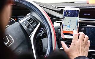 想跑网约车，就得买纯电车？