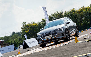 第一次接触纯电，奥迪 e-tron 表现如何？