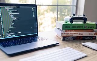 iOS、macOS 支持手柄后，苹果开始在官网销售 Xbox 控制器