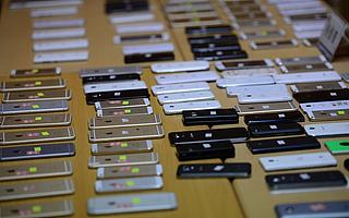 转转Q3手机行情：国产手机二手价持续下滑，降幅远超苹果丨钛快讯