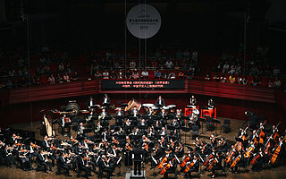 全球首部AI交响变奏曲问世，AI“贝多芬”要来了？