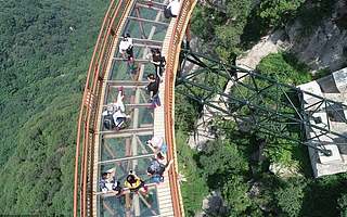 玻璃栈道“全国大封杀”