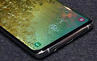 Galaxy S10指紋解鎖被硅膠套破解 三星：將修復(fù)