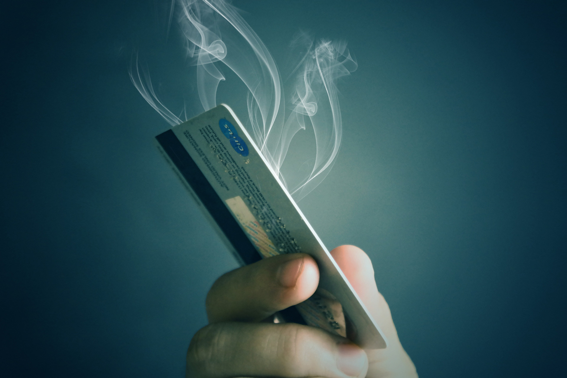 51信用卡暴跌40%　管理信用卡超1.3亿张　用户超八千万