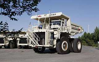 我国企业成功研制5G网络智能110吨无人驾驶矿用车