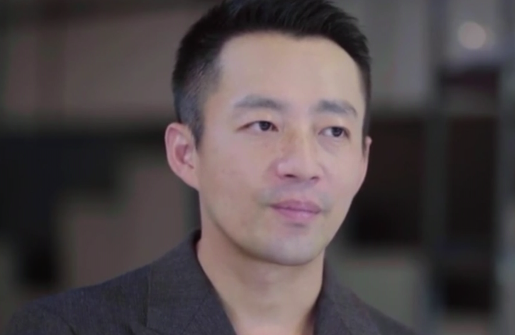 明星光环下的压力：汪小菲感叹生活不易　做事情很谨慎