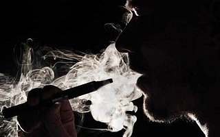 人民日报：多款电子烟仍参与双11促销