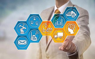 南京快遞上線智能“小黃人”迎接一年一度的雙十一