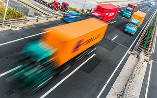 【产业互联网周报】阿里增持菜鸟；微信支付宝向外国游客开放服务；百度推“区块链+智能城市”建设