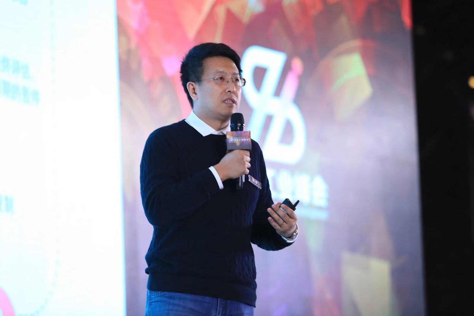 商汤智能产业研究院院长田丰：未来十年有两个82原则