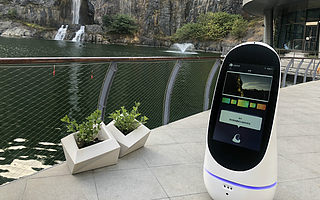 云迹科技携手世茂酒店，机器人或成酒店标配