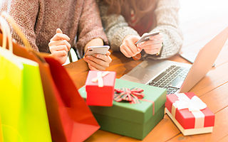 电商直播风口上的李佳琦，能“吹”多久？