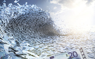 经济低增长时代，普通人财富增值只能持有核心资产