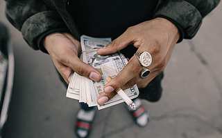 陷入淘集集，千万欠款无处可寻