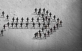 周航：當別人退縮時，正是你的寒冬窗口期