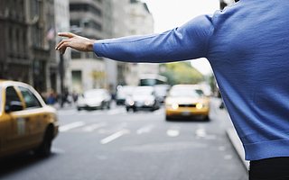 春运前夕，二手平台上火爆的返乡拼车究竟尴尬了谁？