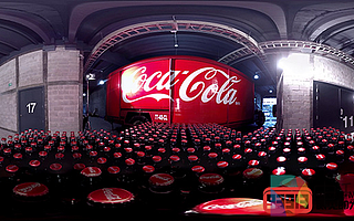 社交媒體平臺正在采用VR/AR技術提高廣告效果