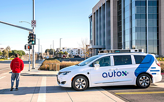 AutoX与欧洲汽车巨头FCA宣布合作，联手推出自动驾驶出租车RoboTaxi | CES2020