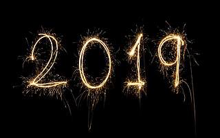 盤點(diǎn)2019最火熱的八大行業(yè)關(guān)鍵詞