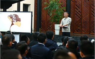 馬云：創業者最大的競爭對手是未來