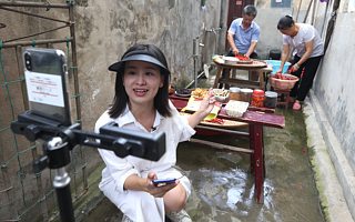 新消费成地方两会热点话题：20地政府工作报告提发展夜经济，13地升级步行街