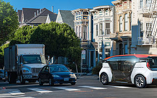 Cruise 发布首款无人驾驶汽车，迎接下一个十年挑战