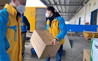 苏宁紧急调配物资支援武汉疫区前线