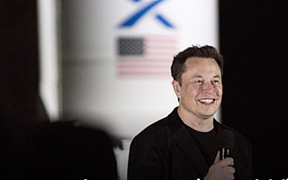 财报超预期，特斯拉离实现年度盈利还远吗？