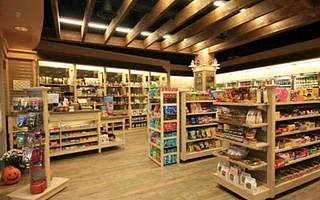 14萬便利店柳暗花明