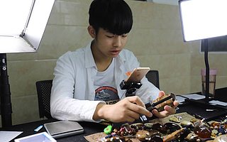 抢手！首届淘宝直播专业40名毕业生全部提前找到工作