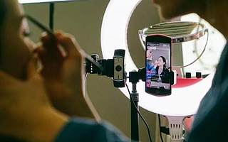 年GMV近10亿：这家二手奢侈品直播电商渠道品牌获数千万美元融资