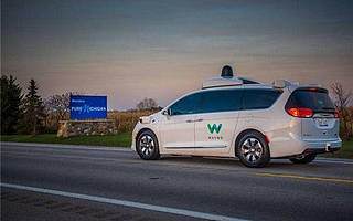 Waymo暂停亚利桑那州所有服务