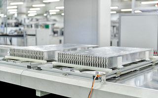 被“逼”出來的比亞迪刀片電池，要讓“自燃”成為過去時