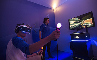 首款3A级VR游戏广受好评，但VR普及仍路途漫漫