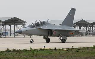 战“双线”：航空工业洪都公司一季度试飞交付23架飞机背后的“秘密”