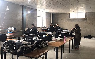 武汉重启第三天 周黑鸭销售保持稳健 电商总监:秘诀是温度