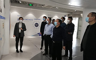 泰州市农业开发区领导一行来三晶孵化器参观交流