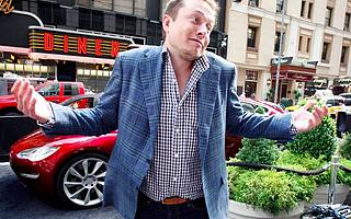 特斯拉为什么一直降价,新造车们怎么玩「性价比」?