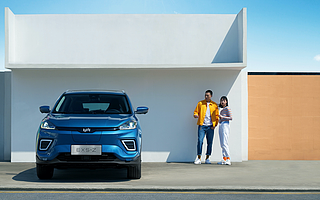 新造车的新角逐，威马的「出圈」与「增长」